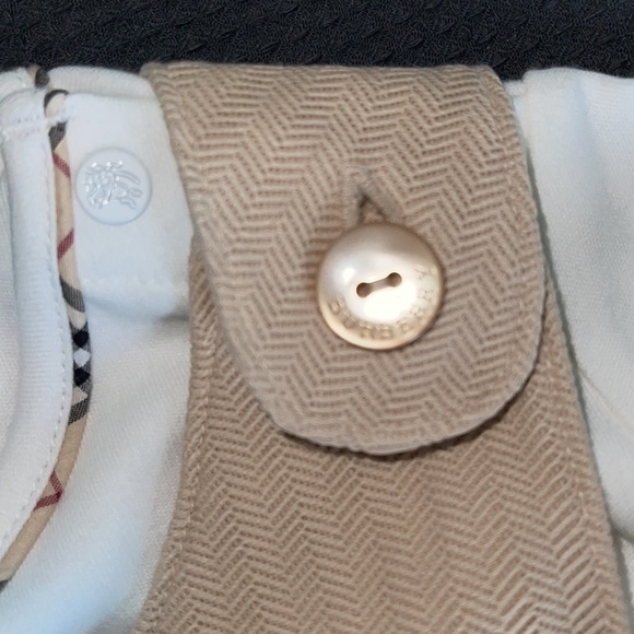 Burberry pant/shirt set. Size 2T - Picture 7 of 7